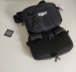 BOLSO DOBLE TIPO RIÑONERA SICKO 19 P&B