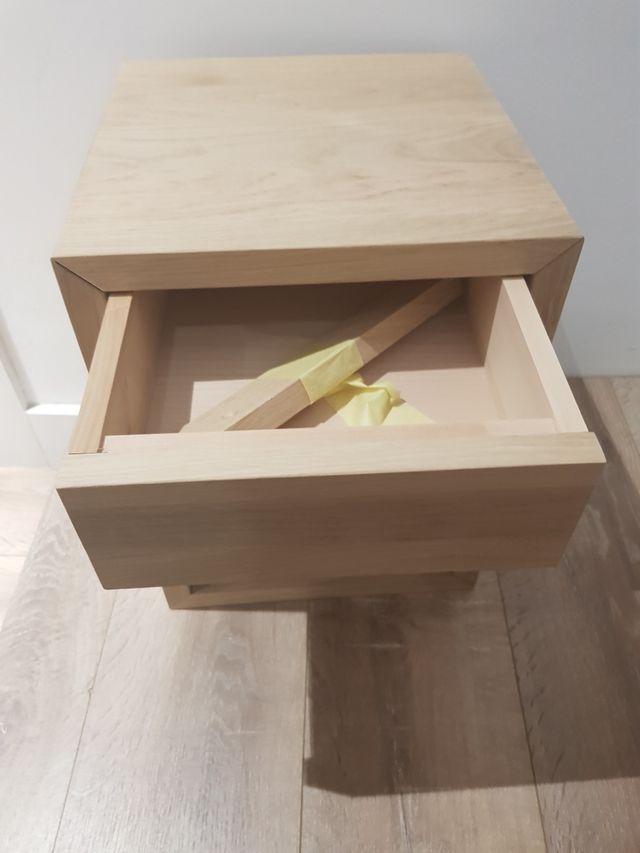 Mesita noche Roble macizo