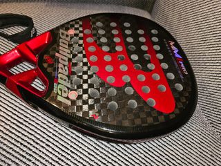 Pala Bullpadel MM1 PRO con Hesacore y Shockouts