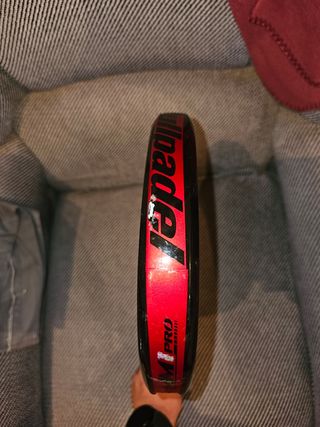 Pala Bullpadel MM1 PRO con Hesacore y Shockouts