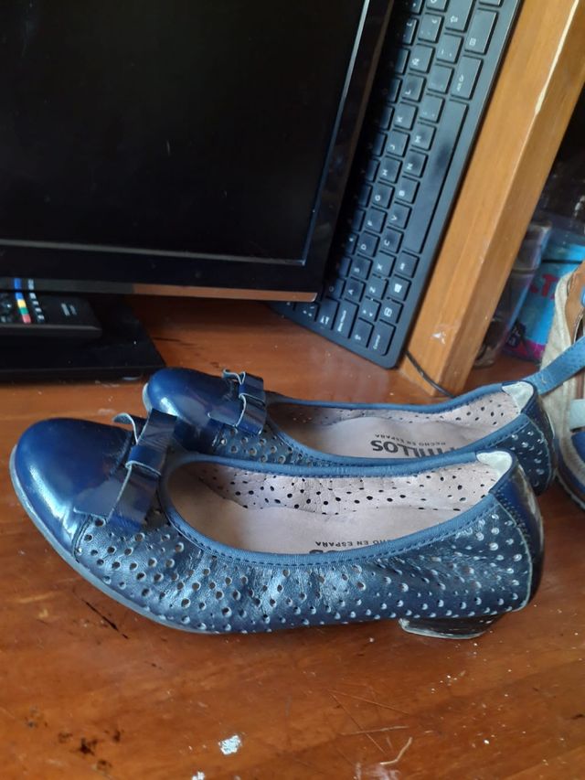 Zapatos pitillo y regalo otras dos pares