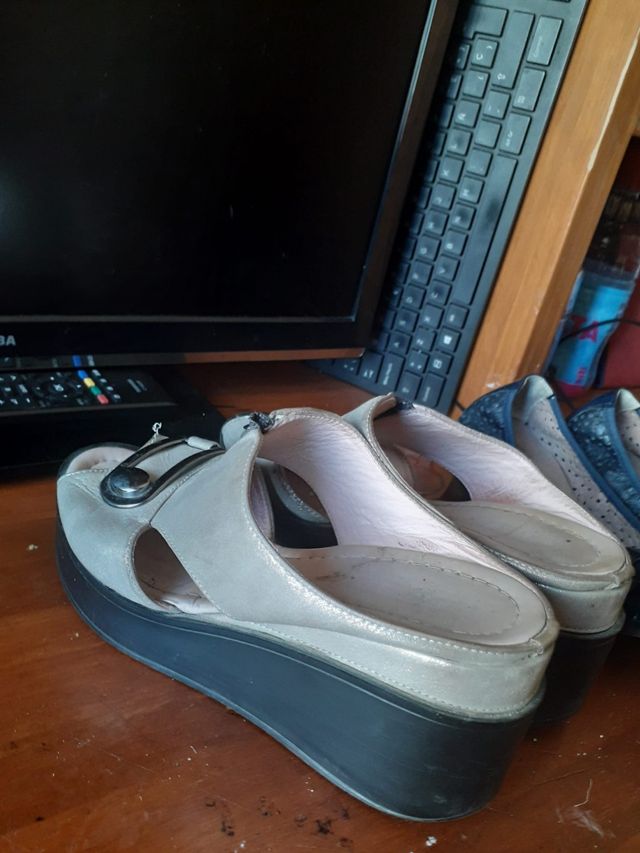 Zapatos pitillo y regalo otras dos pares