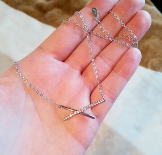 Collar con circonitas y baño de plata