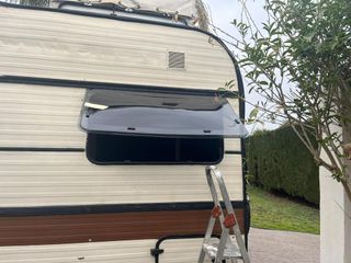 Ventana de autocaravana