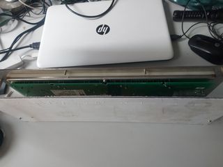 Antiguo Teclado y ratón de ordenador metálicos