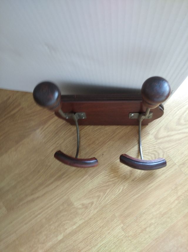 Perchero madera 4 ganchos