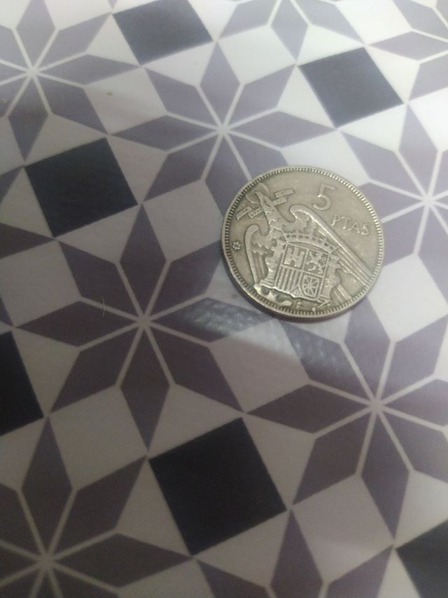 5 ptas 1957 estrella 66