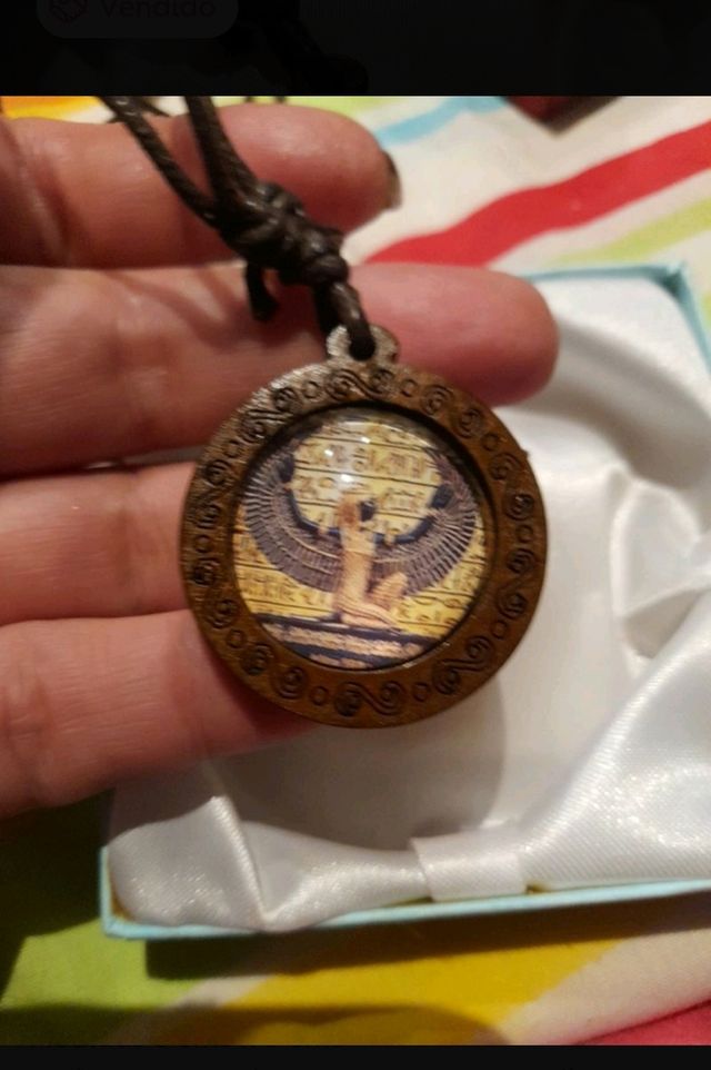 DIOSA ISIS COLGANTE EGIPCIO