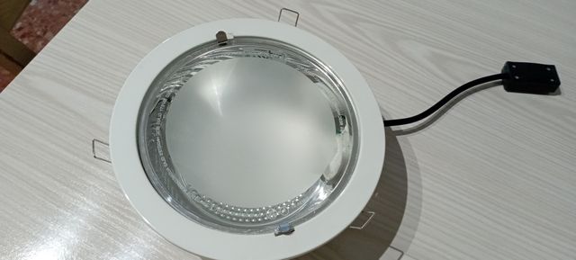 Foco downlight empotable