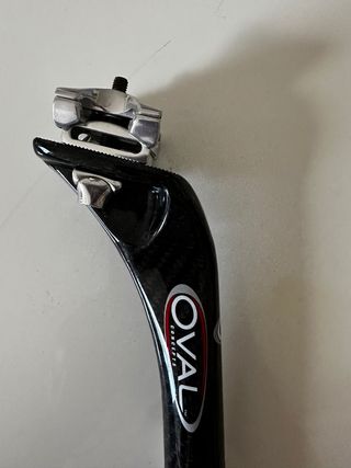 Tija Sillin Oval R910 Carbom