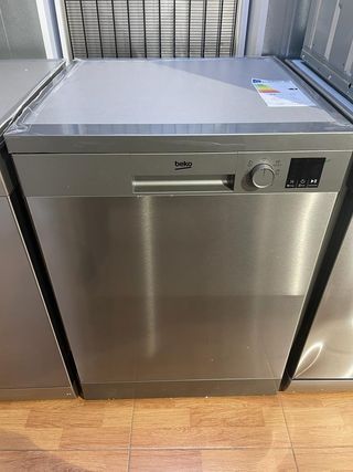 Lavavajillas Beko DVN05320X