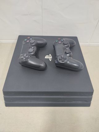 PS4 Pro 1tb con dos mandos