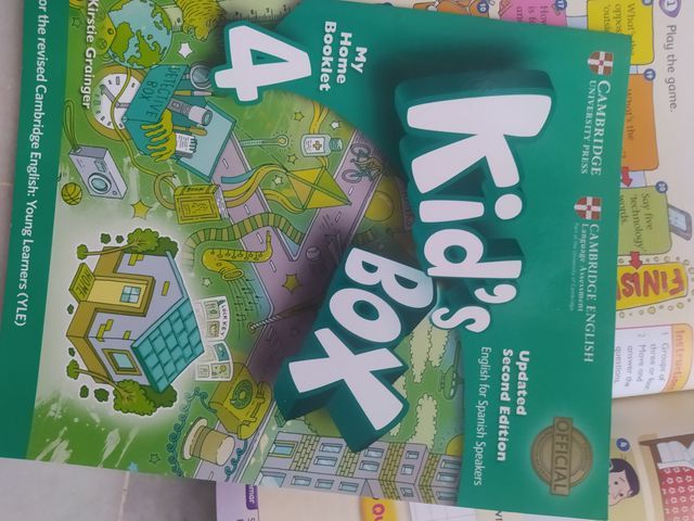 Kids Box 4 pupils book y myhome booklet de segunda mano por 5 EUR en ...