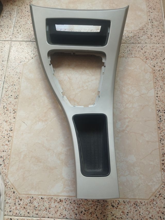 BMW e90 moldura con soporte