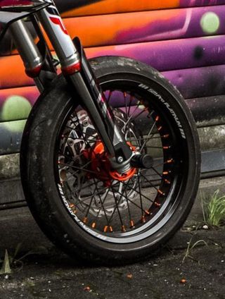 PREMIUM SUPERMOTO PEGS
