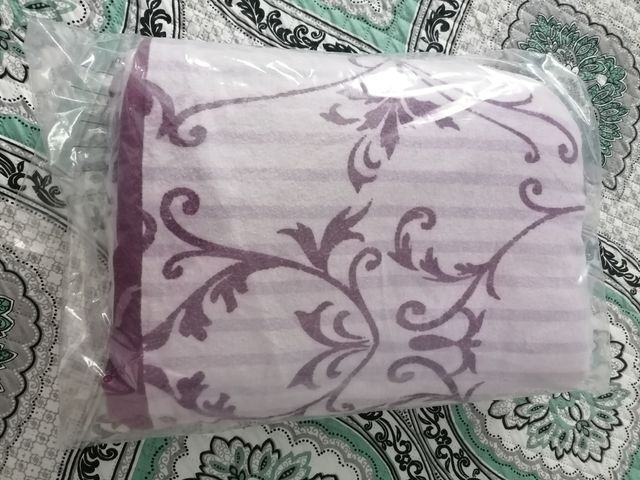 Funda nordica colcha tonos violetas TeX