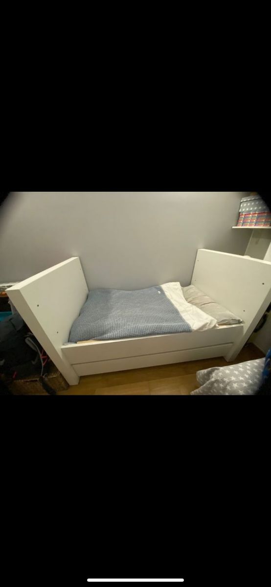 Cuna y cama como nueva