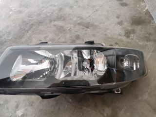 Faros delanteros de Seat León 1M