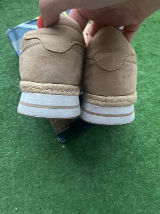 ZAPATILLAS DE ANTE DE VESTIR