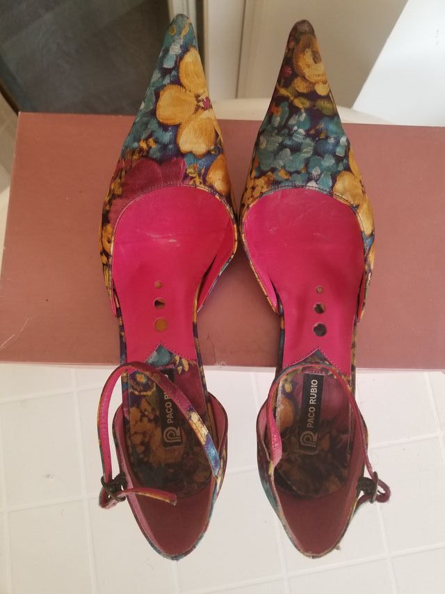 PRECIOSOS ZAPATOS FLORES