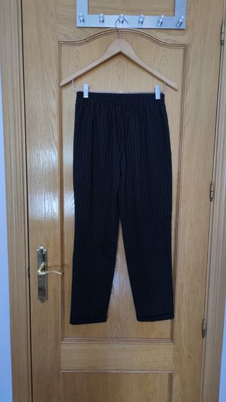 Pantalón de vestir Stradivarius