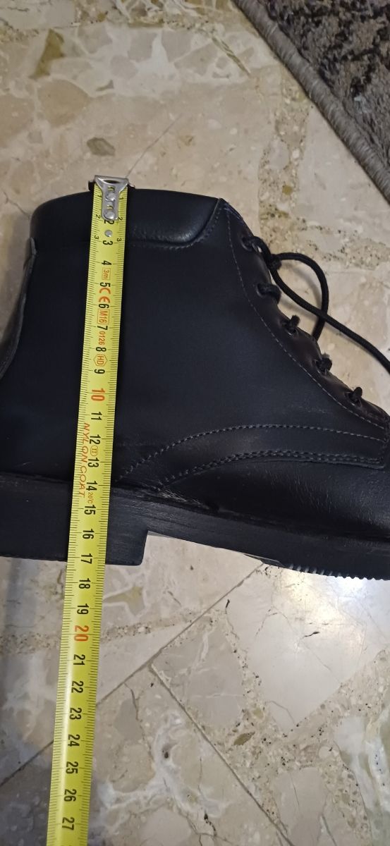 Stivaletti neri bailo numero 43