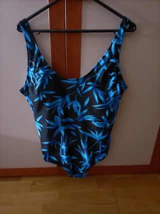 BAÑADOR DE MUJER TALLA 56