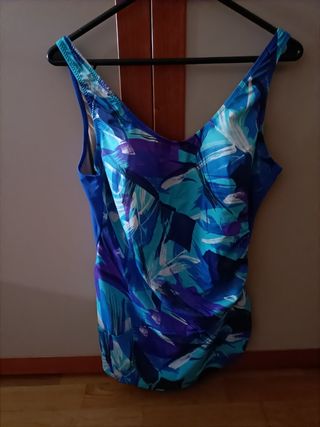 BAÑADOR DE MUJER TALLA 56