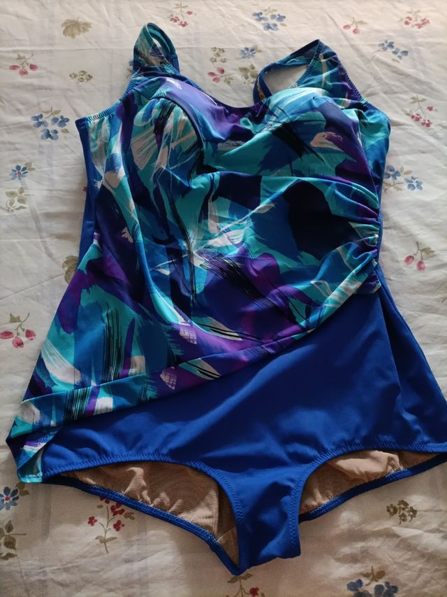 BAÑADOR DE MUJER TALLA 56