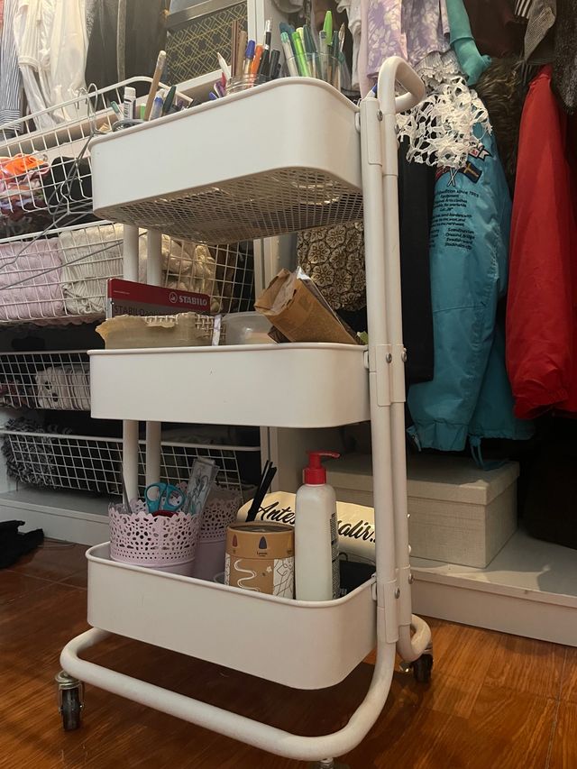 Carro metálico ruedas