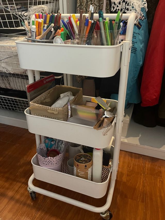 Carro metálico ruedas