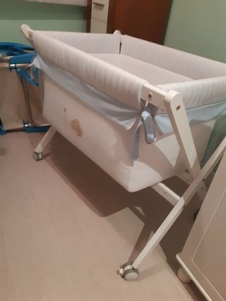 Mini cuna marca Micuna buen estado