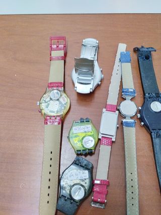 3 Lotto di 8 orologi Swatch e altre marche