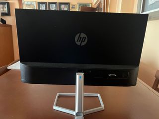 Pantalla HP M22F