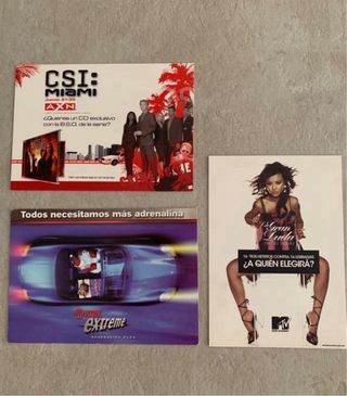 32 Postales publicidad de plataformas y TV.