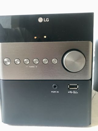 Minicadena, Equipo de sonido LG CM1560