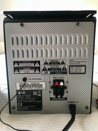 Minicadena, Equipo de sonido LG CM1560