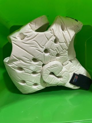 Casco protector de Karate