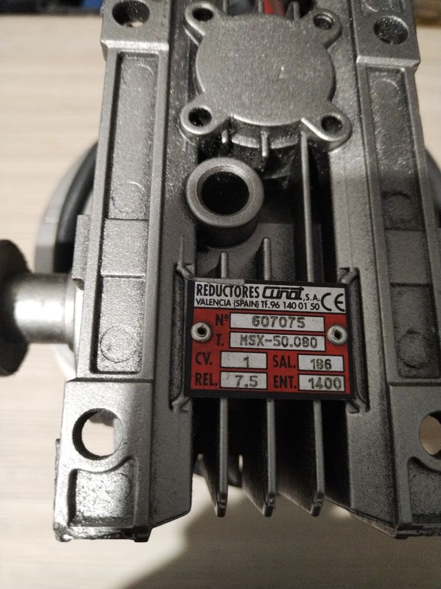 motor reductor 380 v y 220v