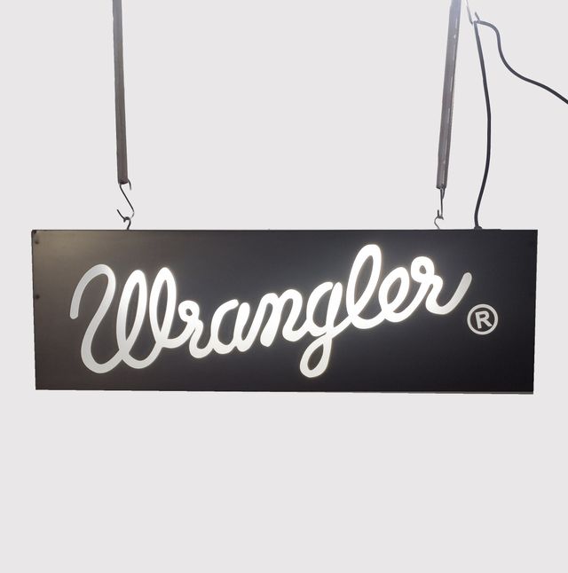 Cartello luminoso. Poster pubblicitario.