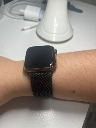 Apple Watch Series 4 oro