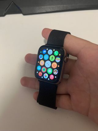 Apple Watch Series 4 oro