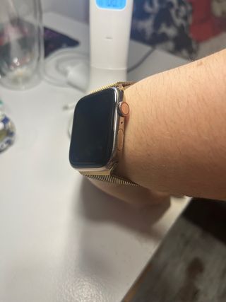 Apple Watch Series 4 oro