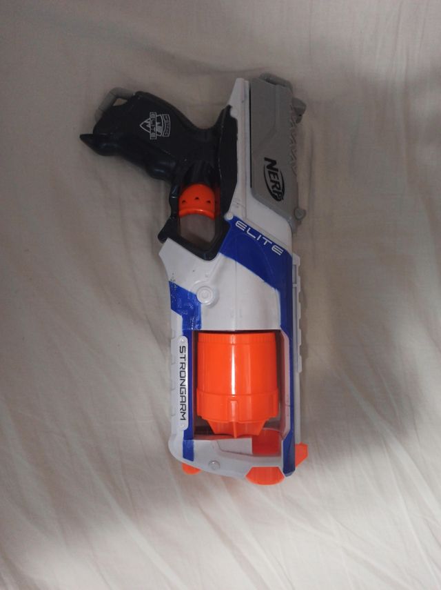 Pistola Nerf Strongarm