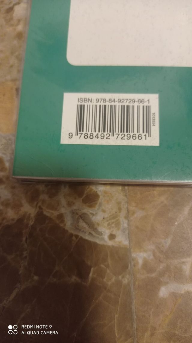 Libro de Francés C'est á dire A2.