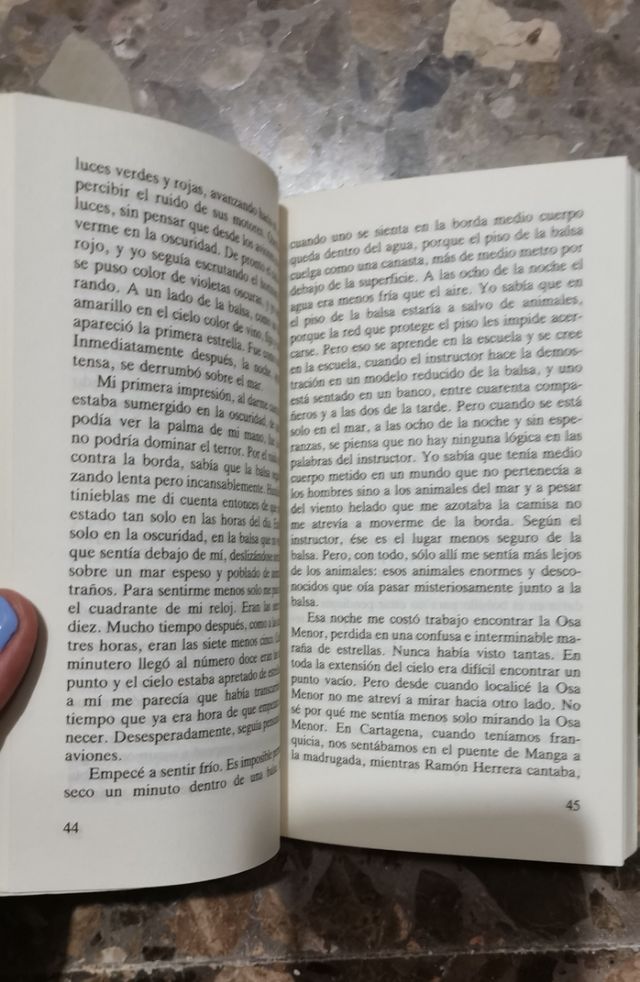 RELATO DE UN NAUFRAGIO