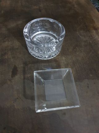 Vajilla variada minibar. Alta calidad