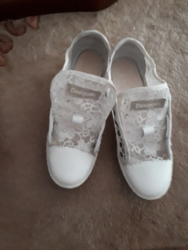 Zapatillas y  más  NIKE Y DESIGUAL