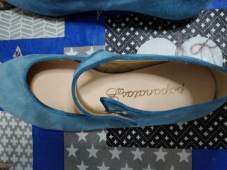 zapato niña azul