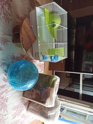 Jaula y complementos para hámster